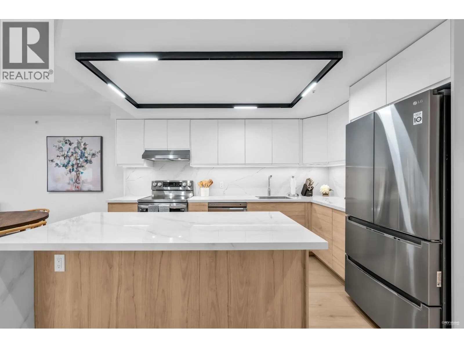 #910 1050 BURRARD STREET, Vancouver, BC photo 3