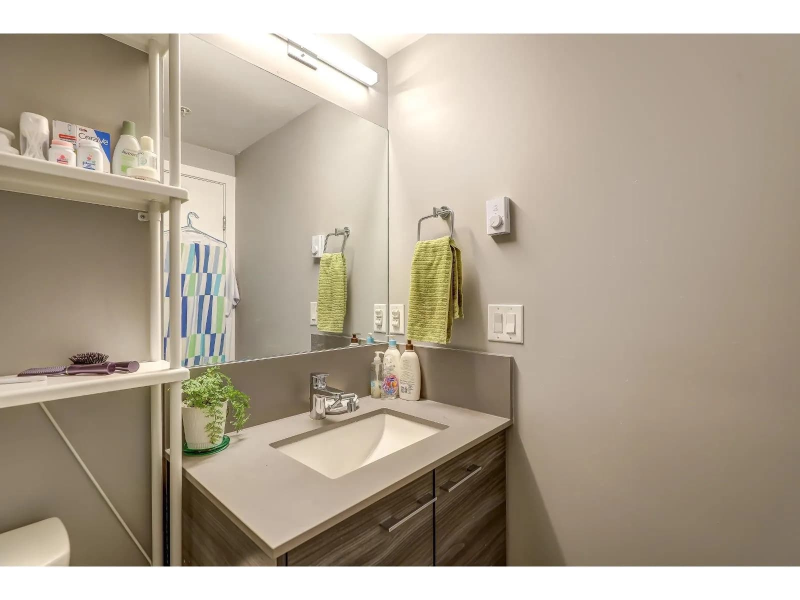 #108 10603 140 STREET, Surrey, BC photo 3