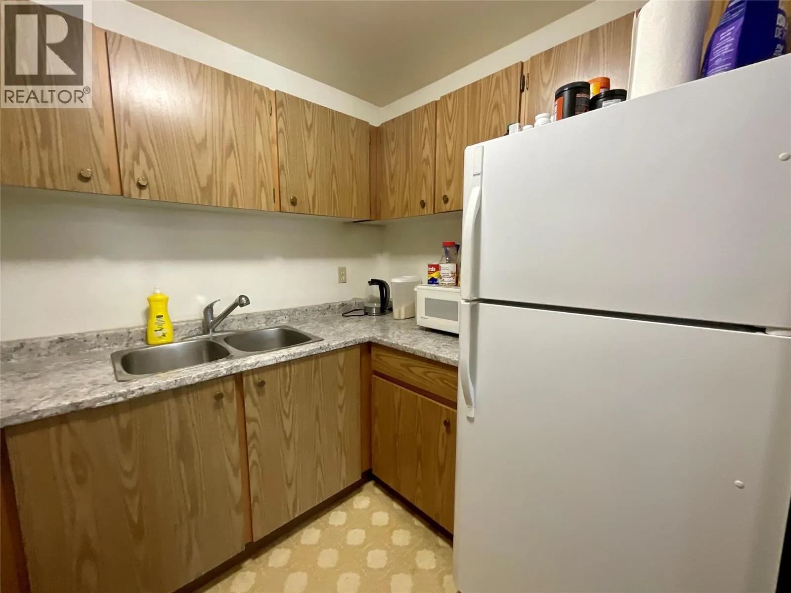 #204 185 Chamberlain Crescent, Tumbler Ridge, BC photo 3
