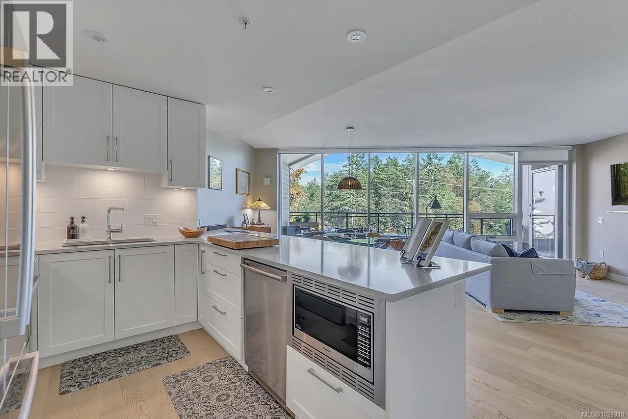 #506 3529 Dolphin Dr, Nanoose Bay, BC photo 5