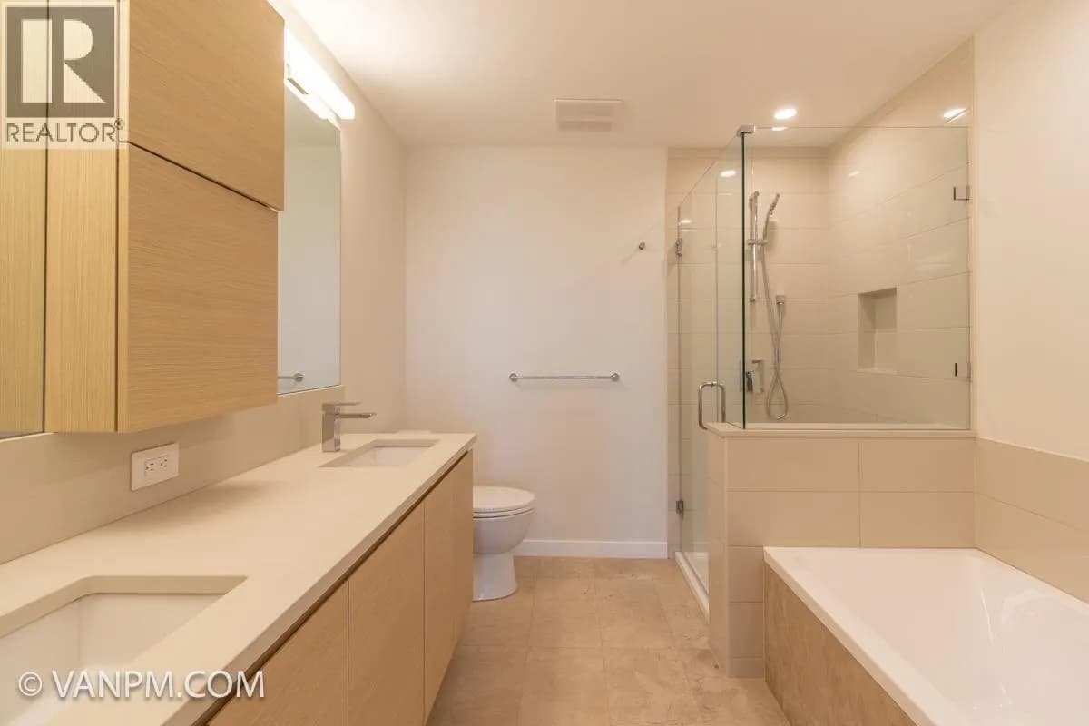 #1702 2186 GILMORE AVENUE, Burnaby, BC photo 4