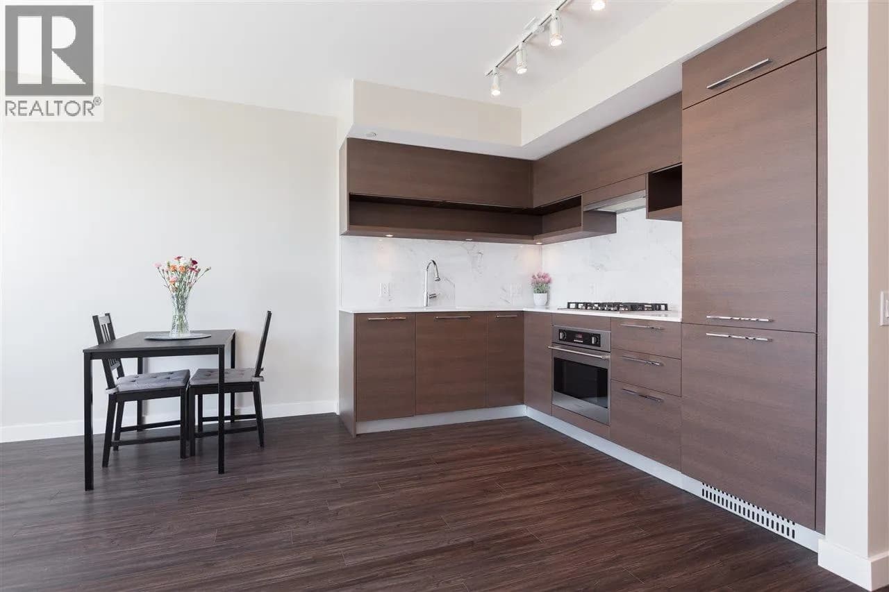 #2808 570 EMERSON STREET, Coquitlam, BC photo 5