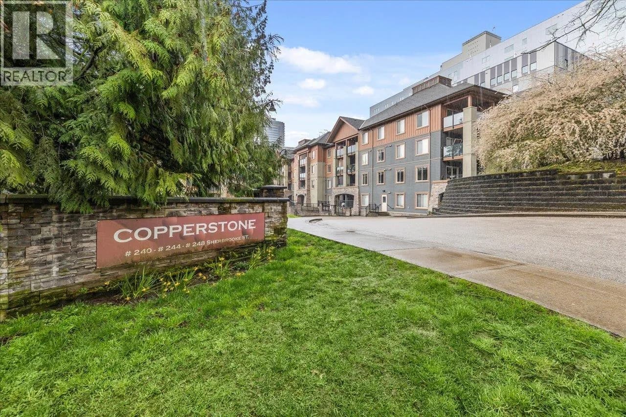 240 SHERBROOKE STREET, New Westminster