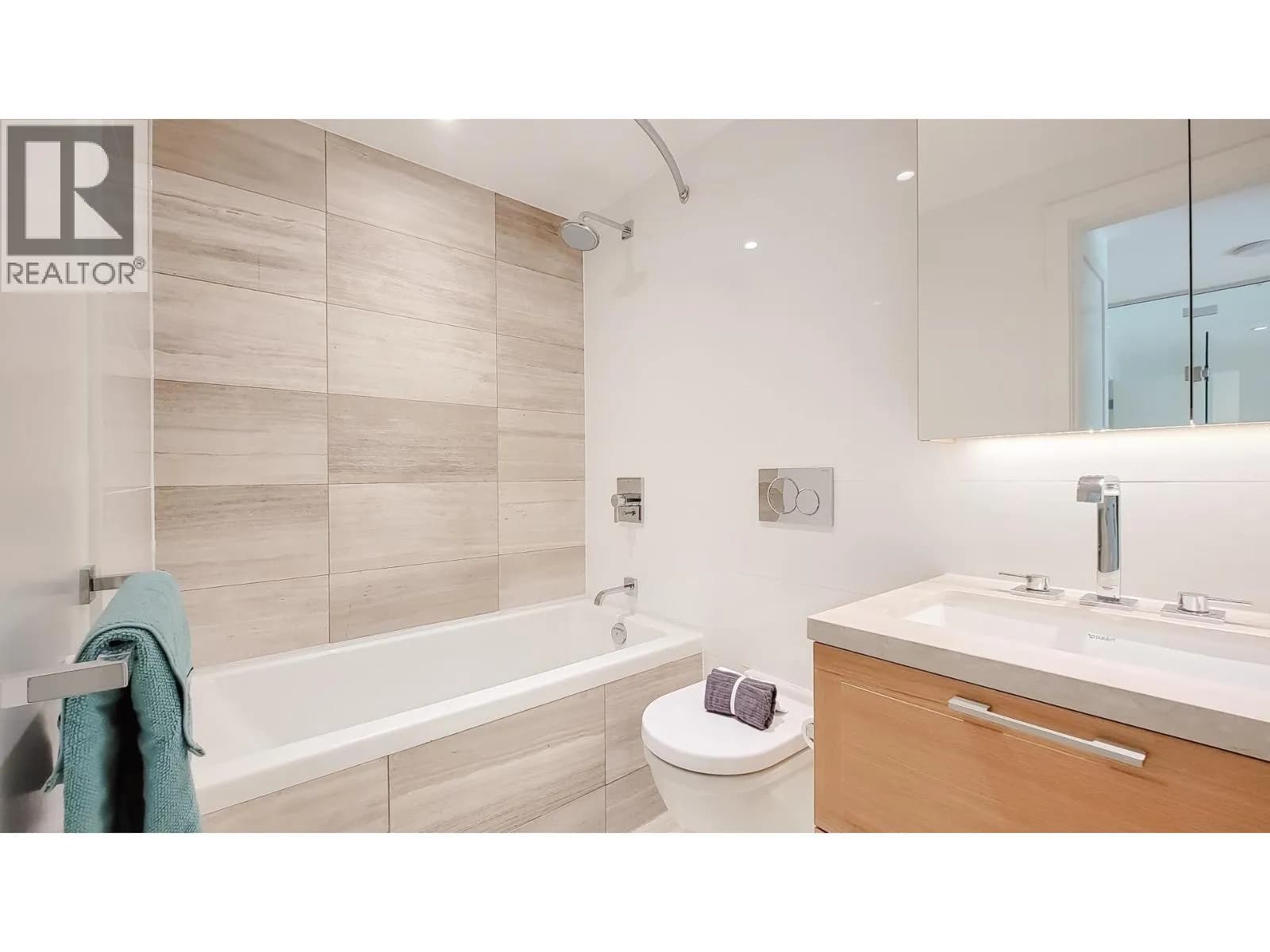 #301 7128 ADERA STREET, Vancouver, BC photo 5