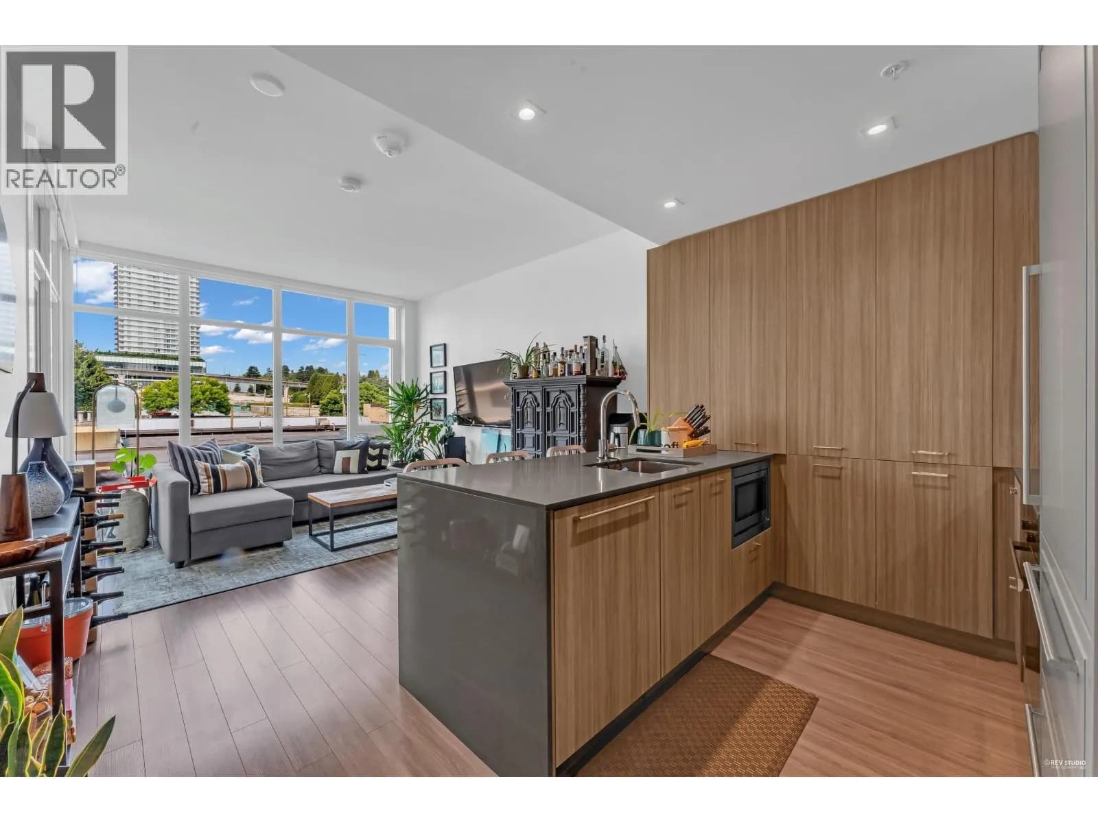 #407 2288 ALPHA AVENUE, Burnaby, BC photo 2