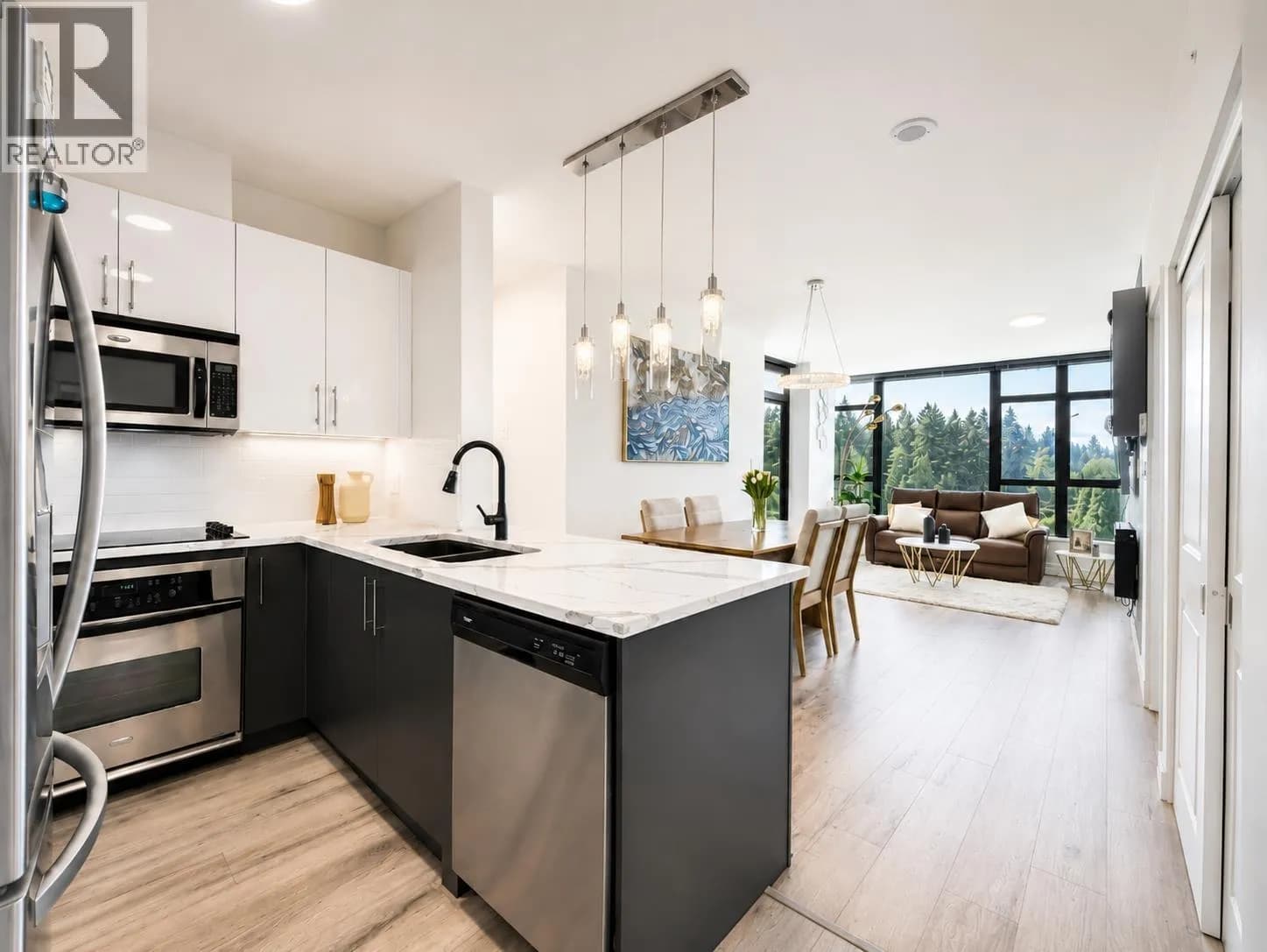 #1701 15 E ROYAL AVENUE, New Westminster, BC photo 5
