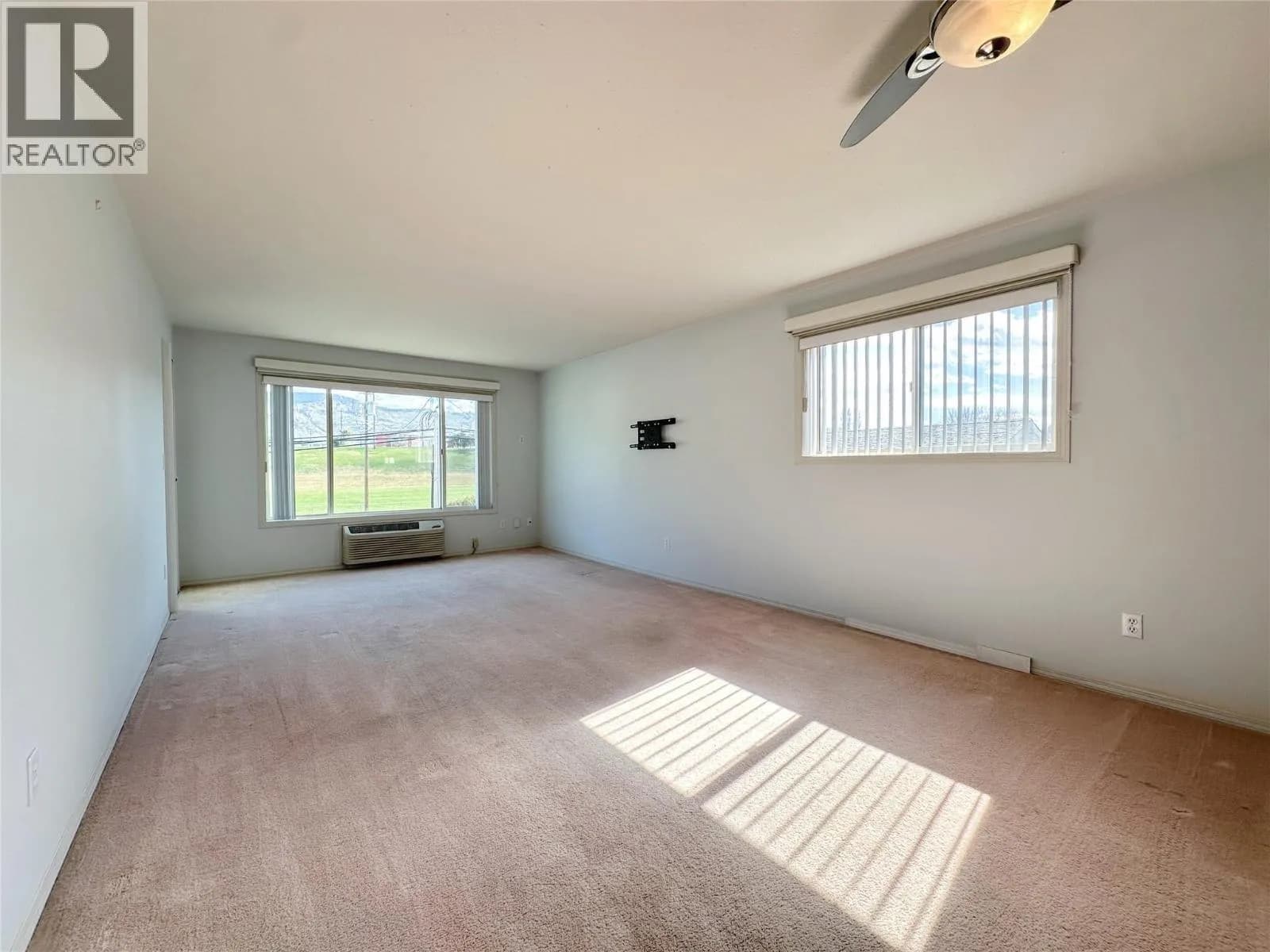 #208 6840 89TH Street, Osoyoos, BC photo 5