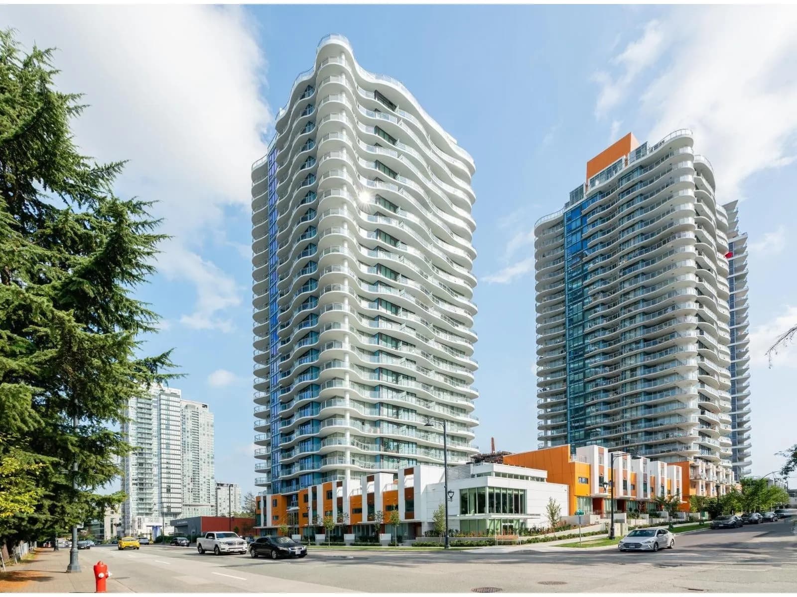 Linea, 13318 104 Avenue, Surrey