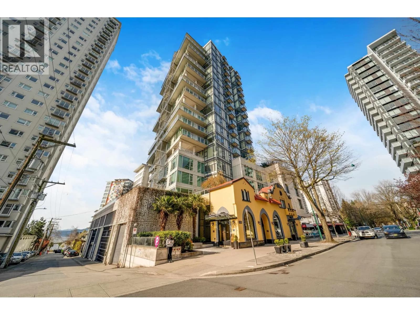 1221 BIDWELL STREET, Vancouver