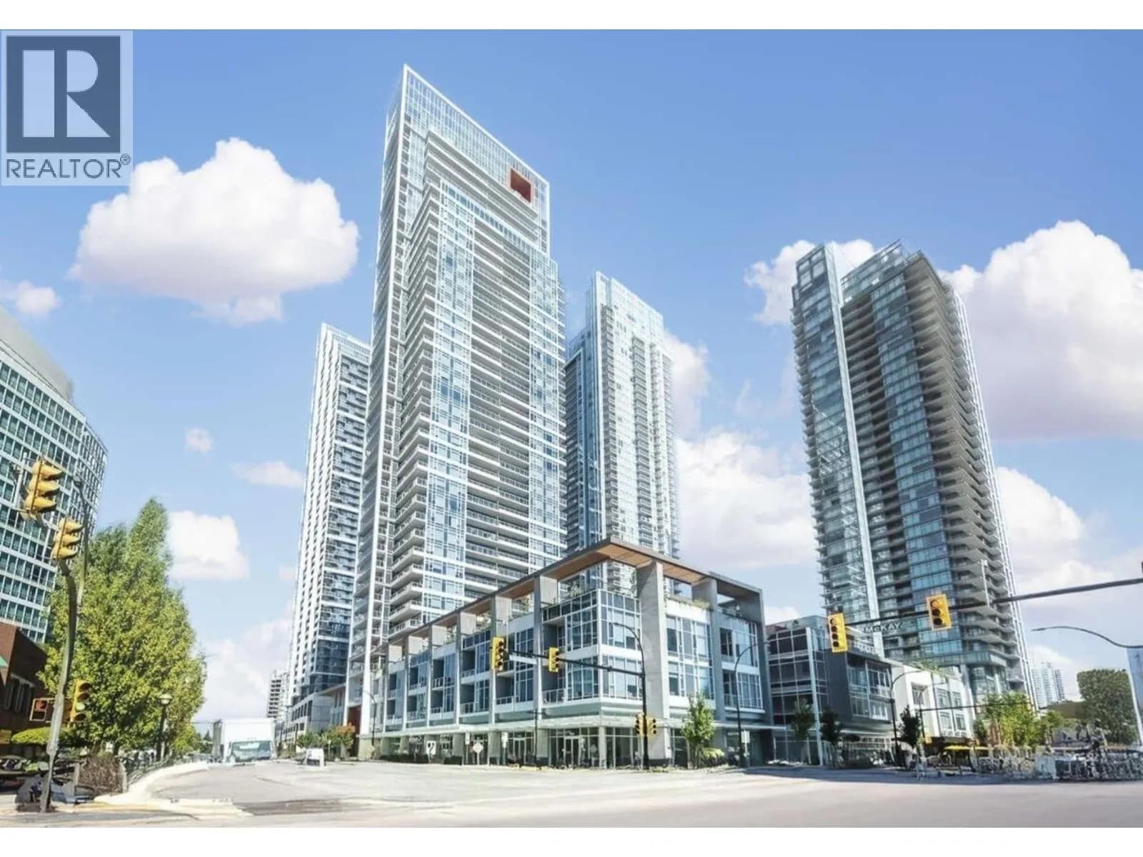 Station Square 5, Burnaby