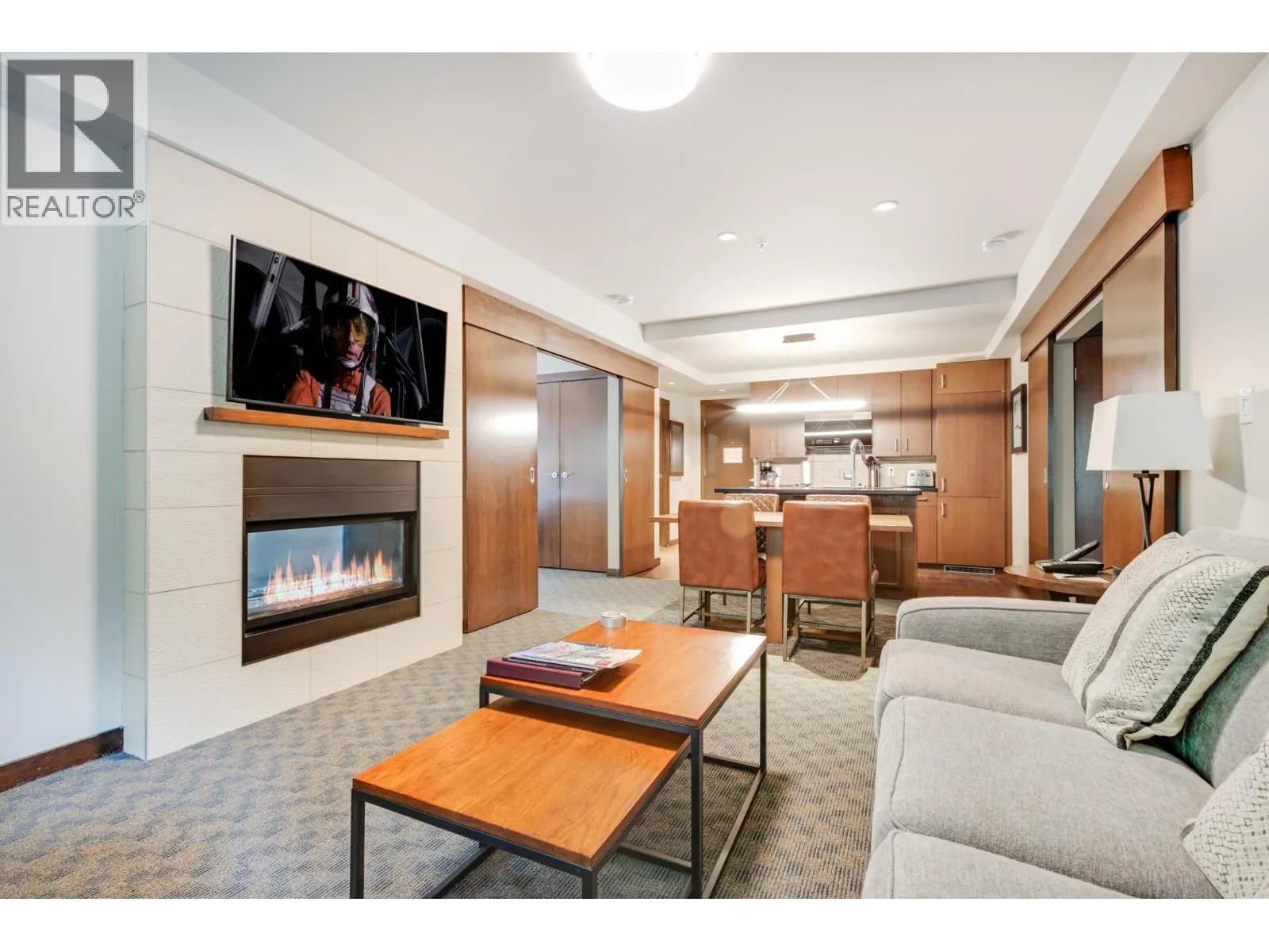 #301B 2020 LONDON LANE, Whistler, BC photo 5