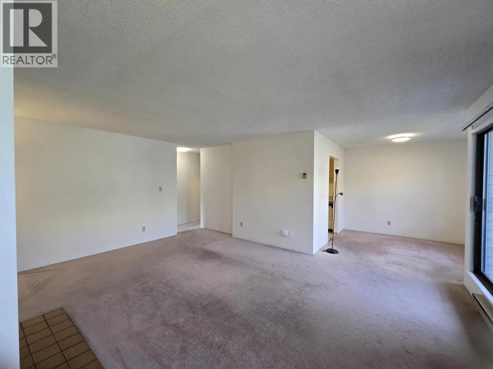 #216 8400 ACKROYD ROAD, Richmond, BC photo 4