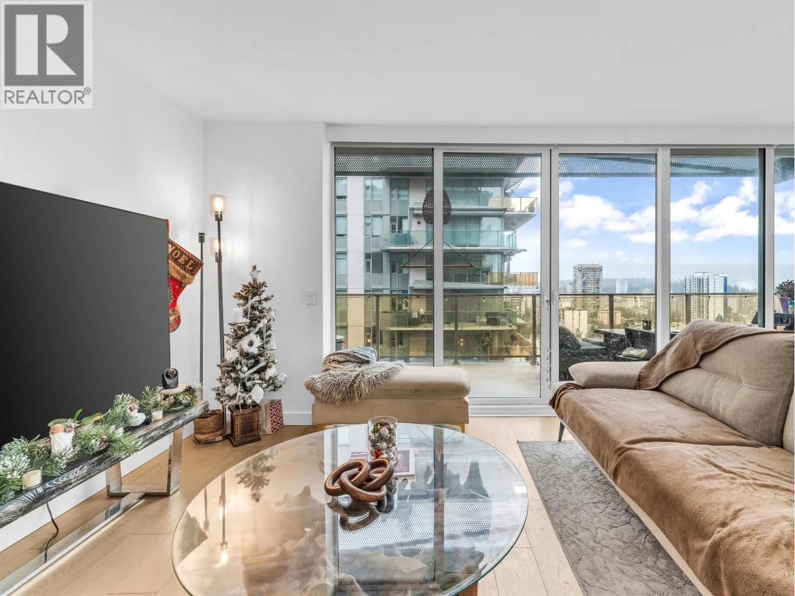 #1401 1365 DAVIE STREET, Vancouver, BC photo 2