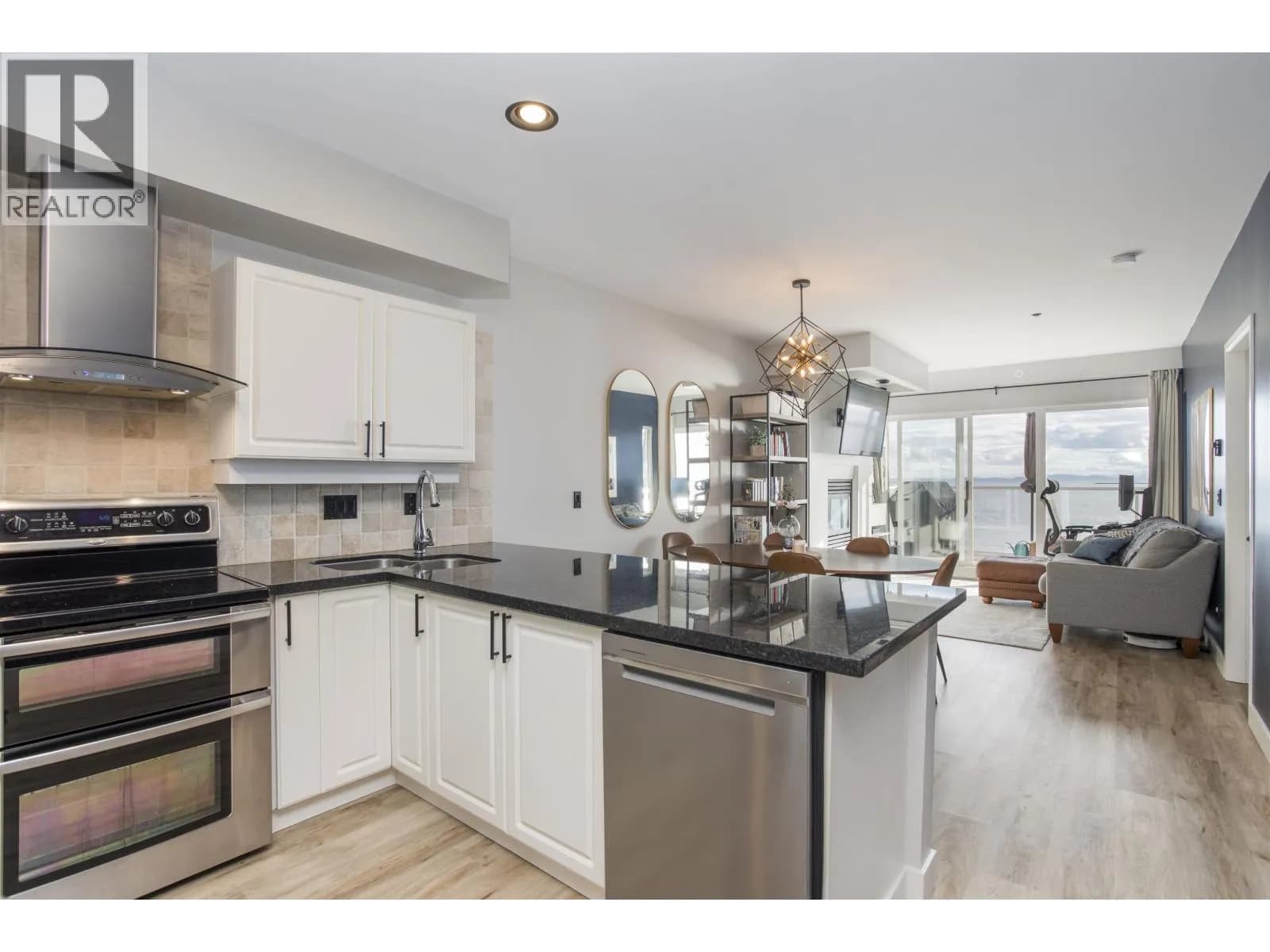 #308 1120 TSATSU SHORES DRIVE, Tsawwassen, BC photo 3