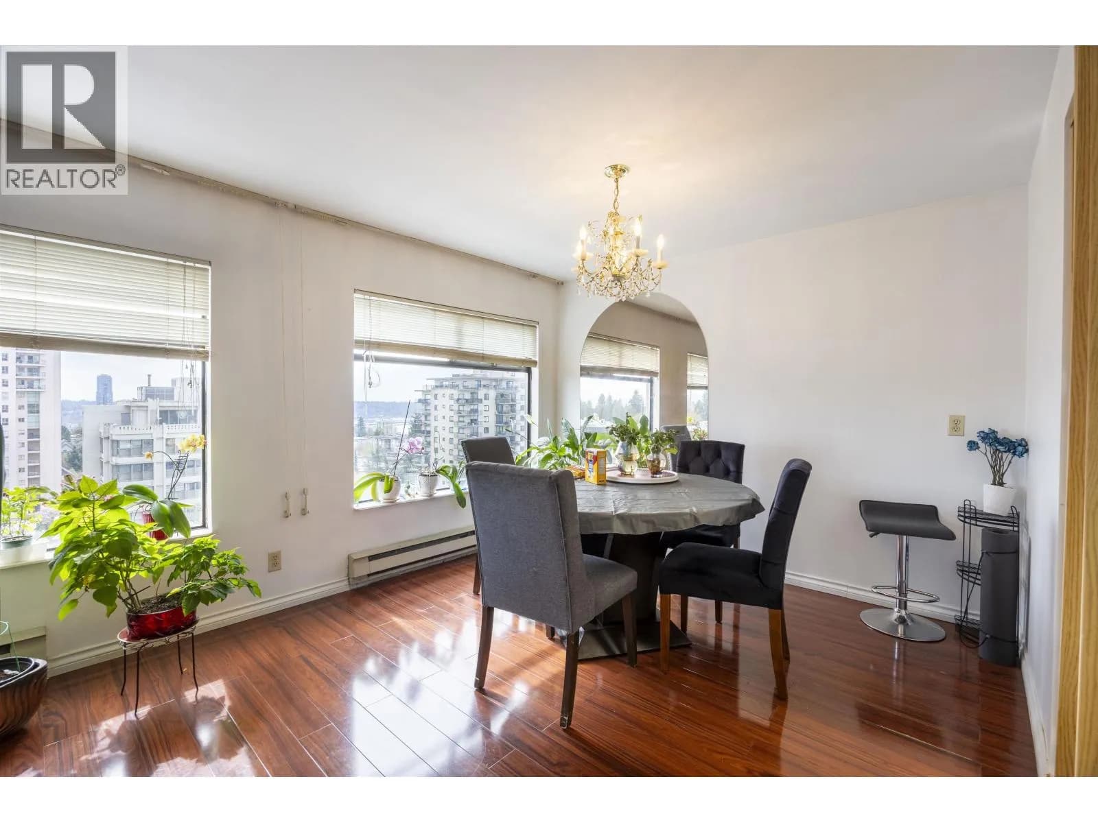 #902 615 BELMONT STREET, New Westminster, BC photo 2