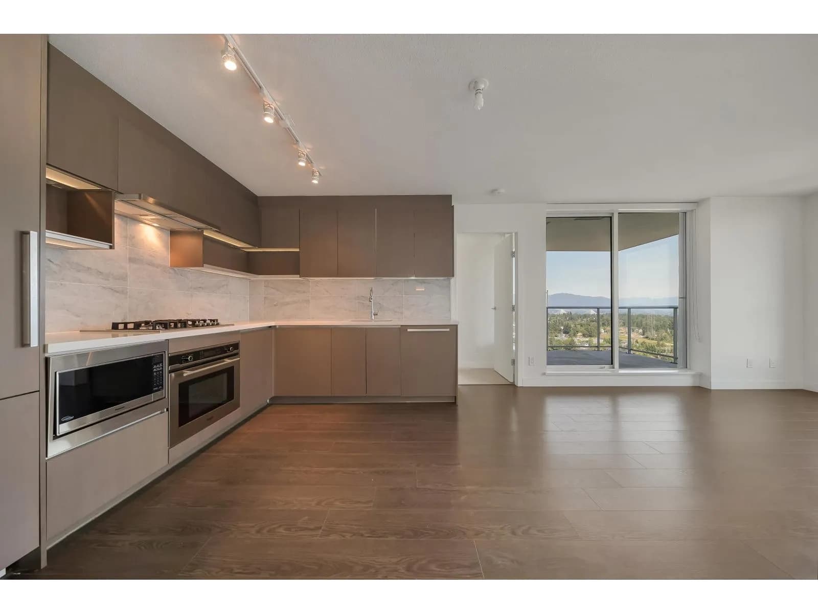 13696 100 AVENUE, Surrey