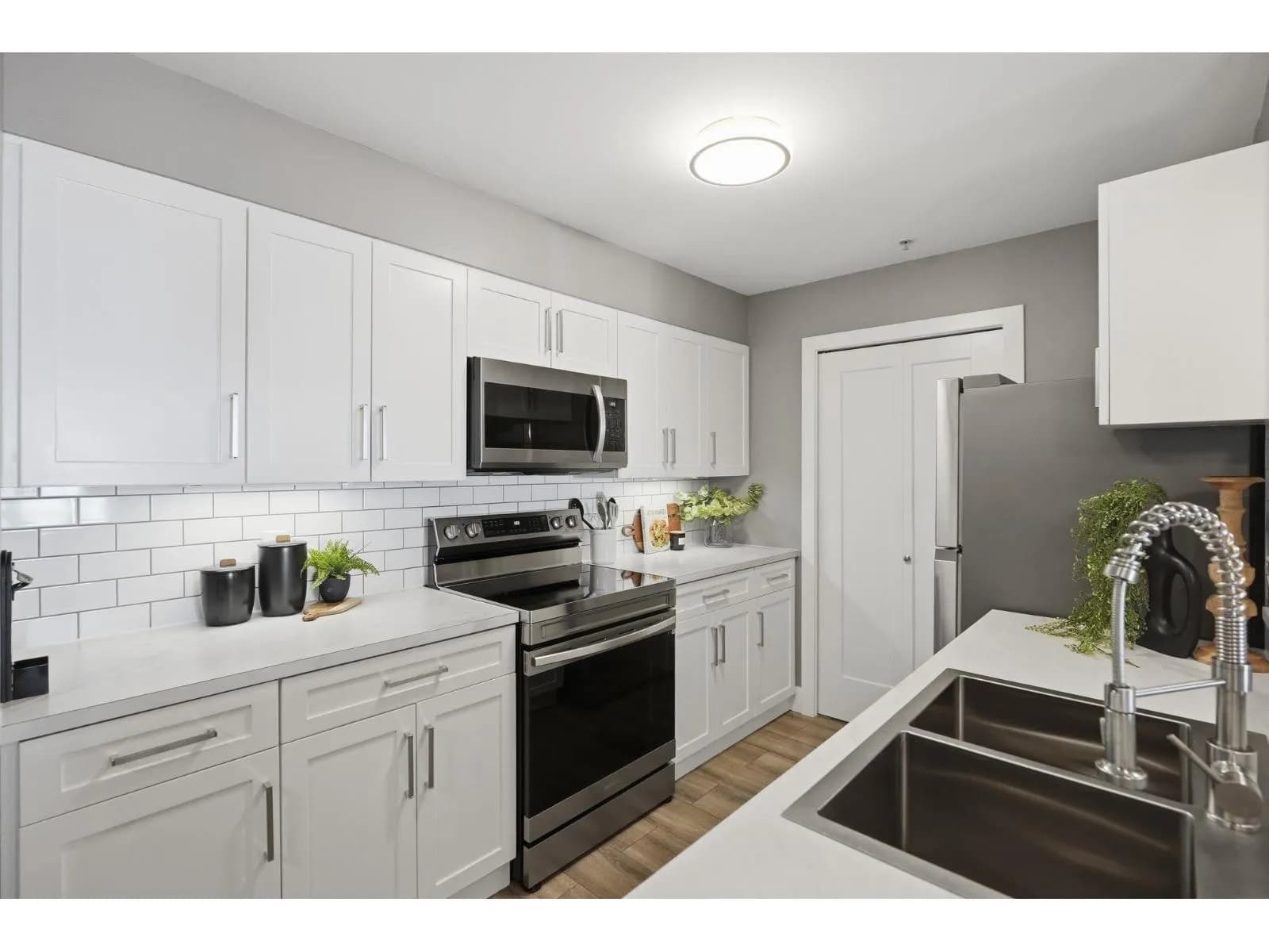 #212 33960 OLD YALE ROAD, Abbotsford, BC photo 4