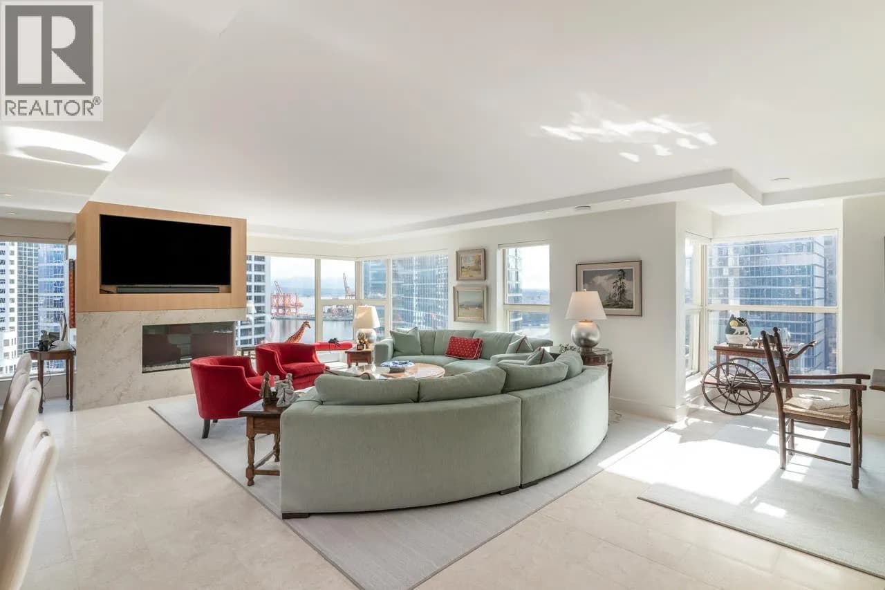 Terminal City Club Tower - Auberge Hotel, Vancouver