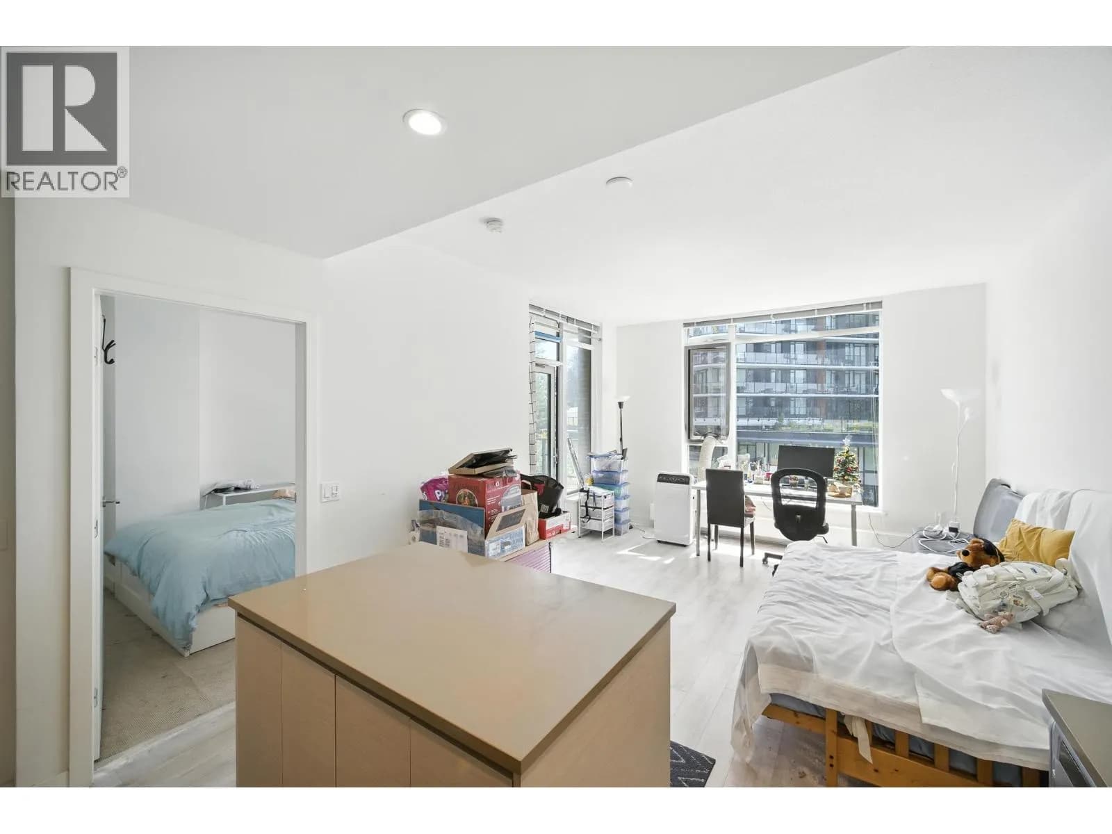 #418 8850 UNIVERSITY CRESCENT, Burnaby, BC photo 5