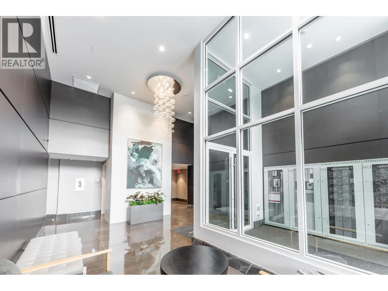 #201 1561 W 57TH AVENUE, Vancouver, BC photo 2