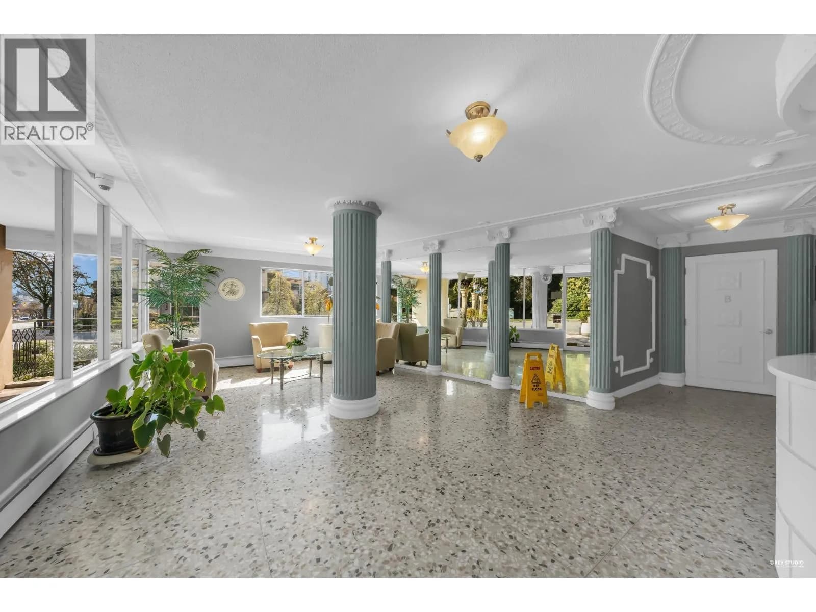 #404 1930 MARINE DRIVE, West Vancouver, BC photo 5