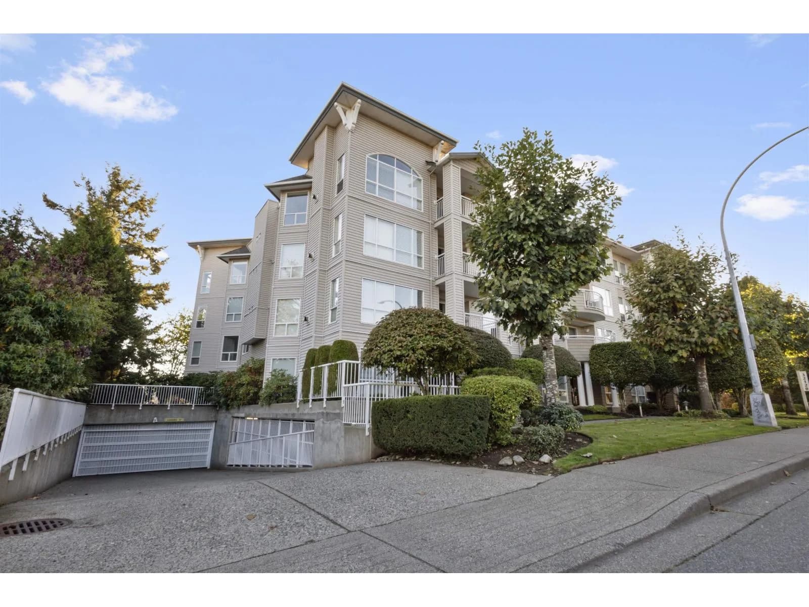 32120 MT WADDINGTON AVENUE, Abbotsford