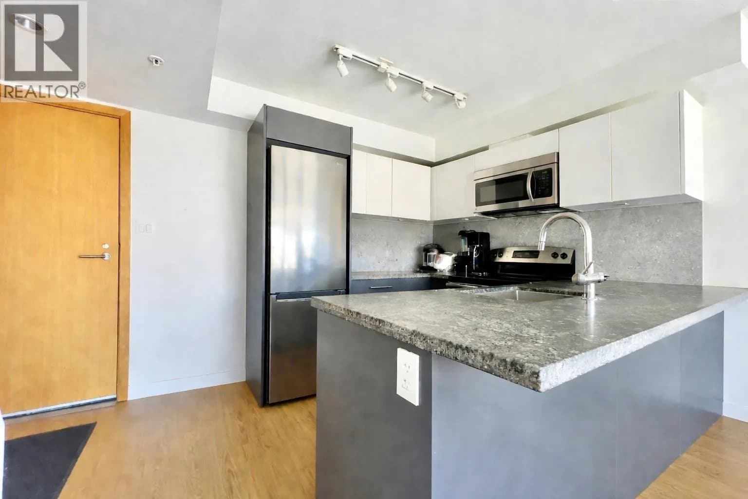 188 KEEFER STREET, Vancouver