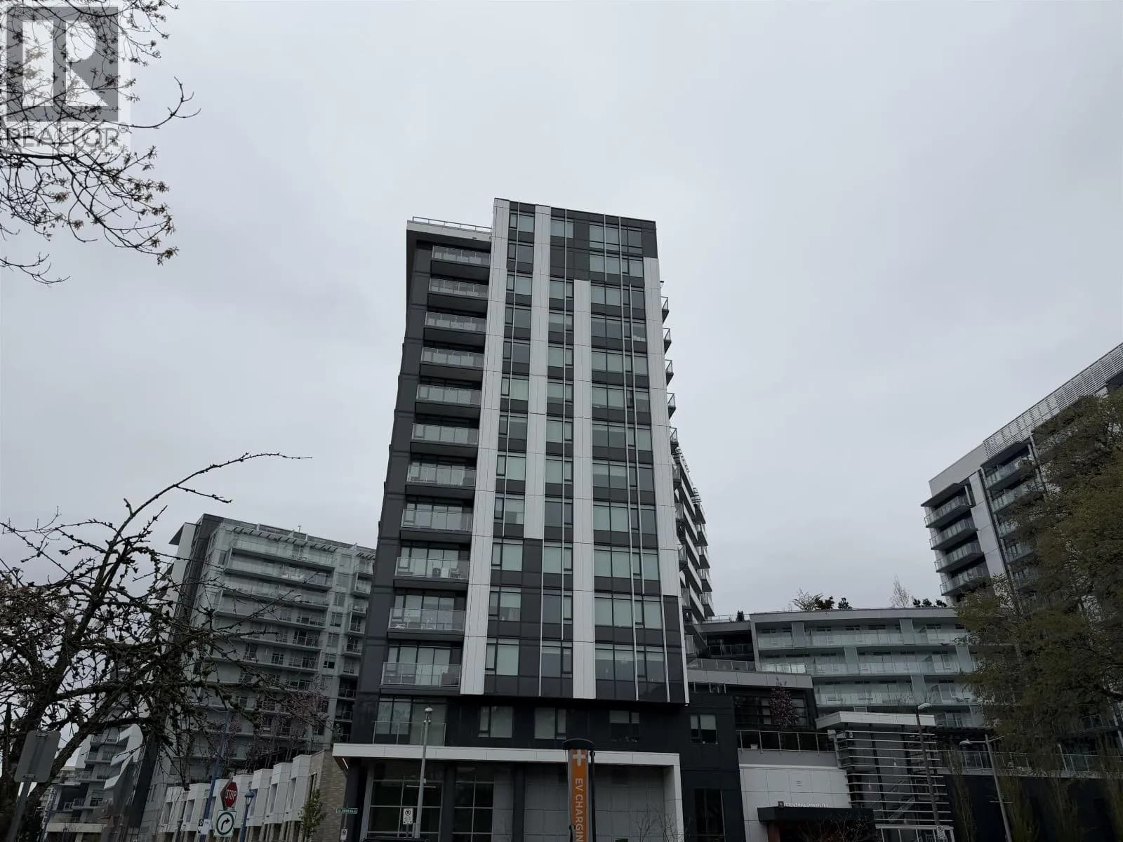 6808 MINORU BOULEVARD, Richmond