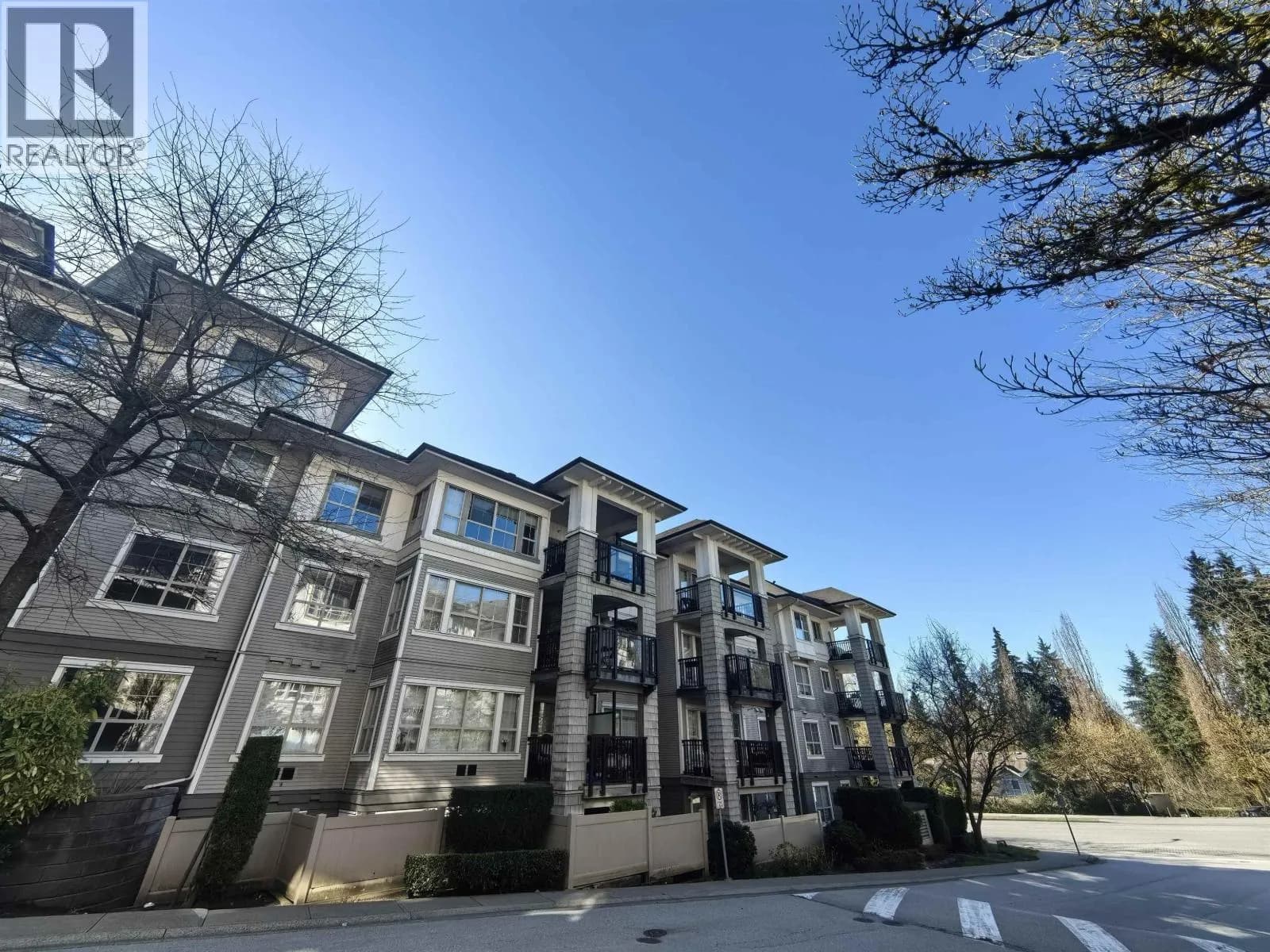 #203 2951 SILVER SPRINGS BOULEVARD, Coquitlam, BC photo 2