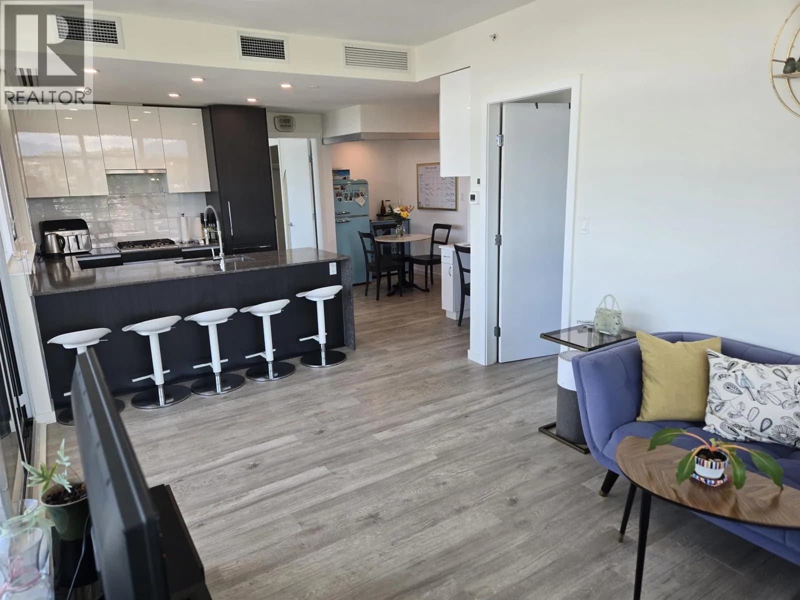 #1705 5311 GORING STREET, Burnaby, BC photo 4
