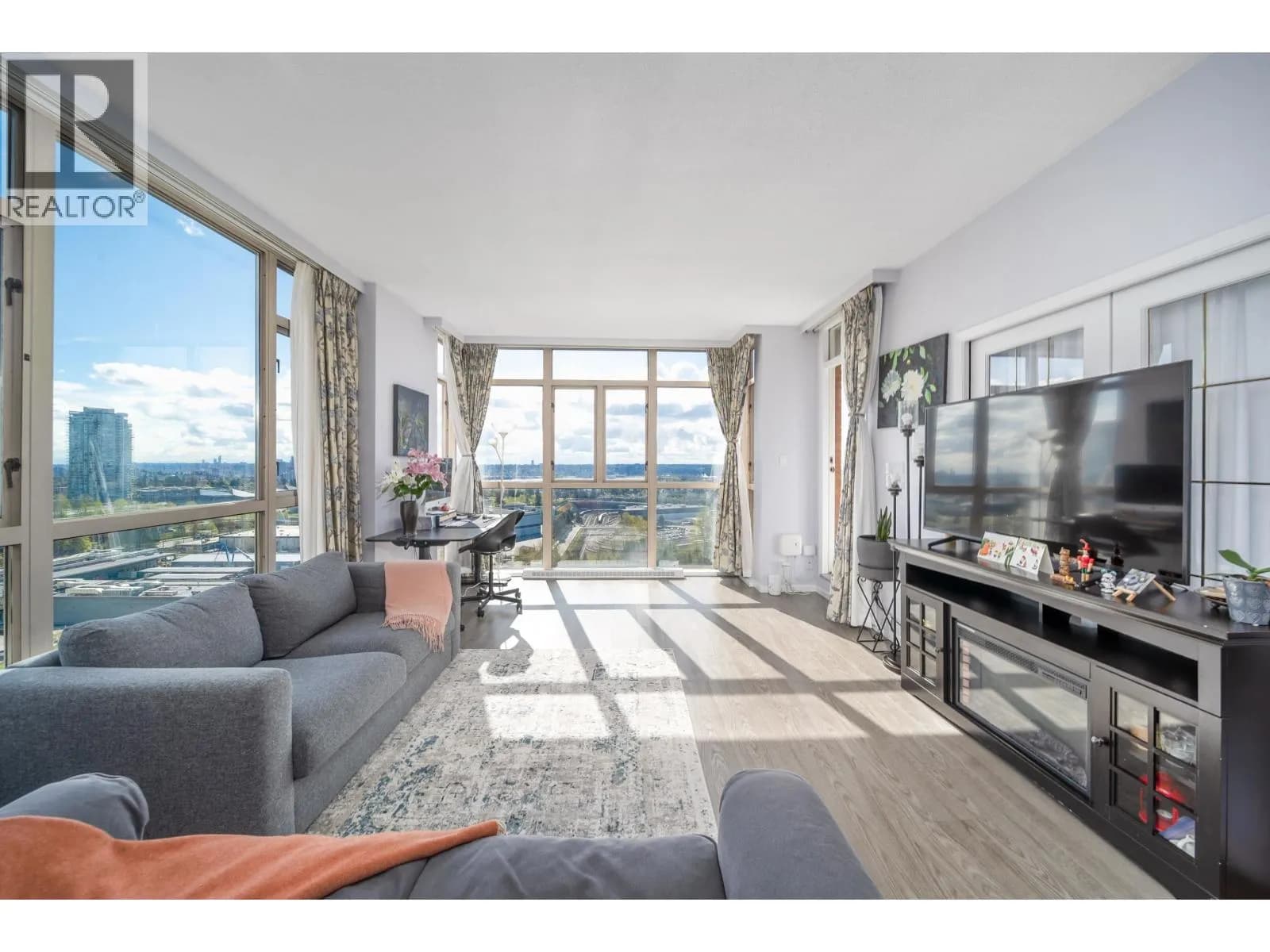 6888 STATION HILL DRIVE, Burnaby