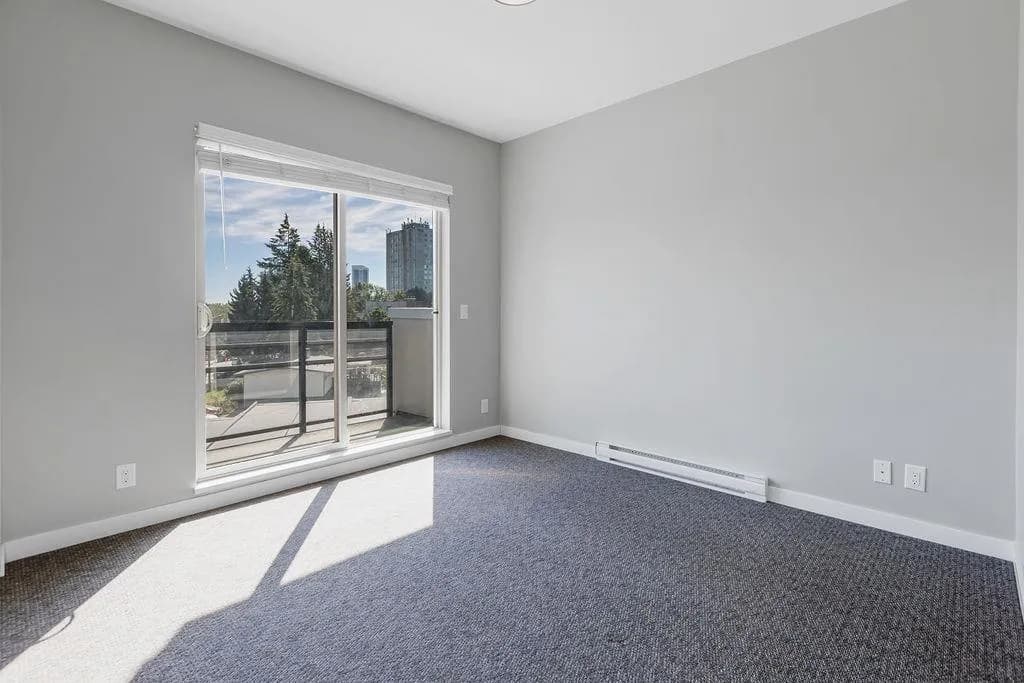 #410 13228 OLD YALE ROAD, Surrey, BC photo 3
