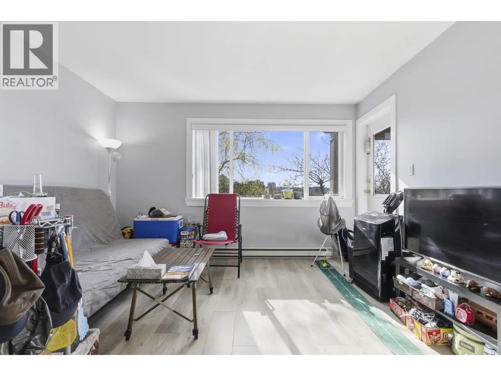 1310 CARIBOO STREET, New Westminster