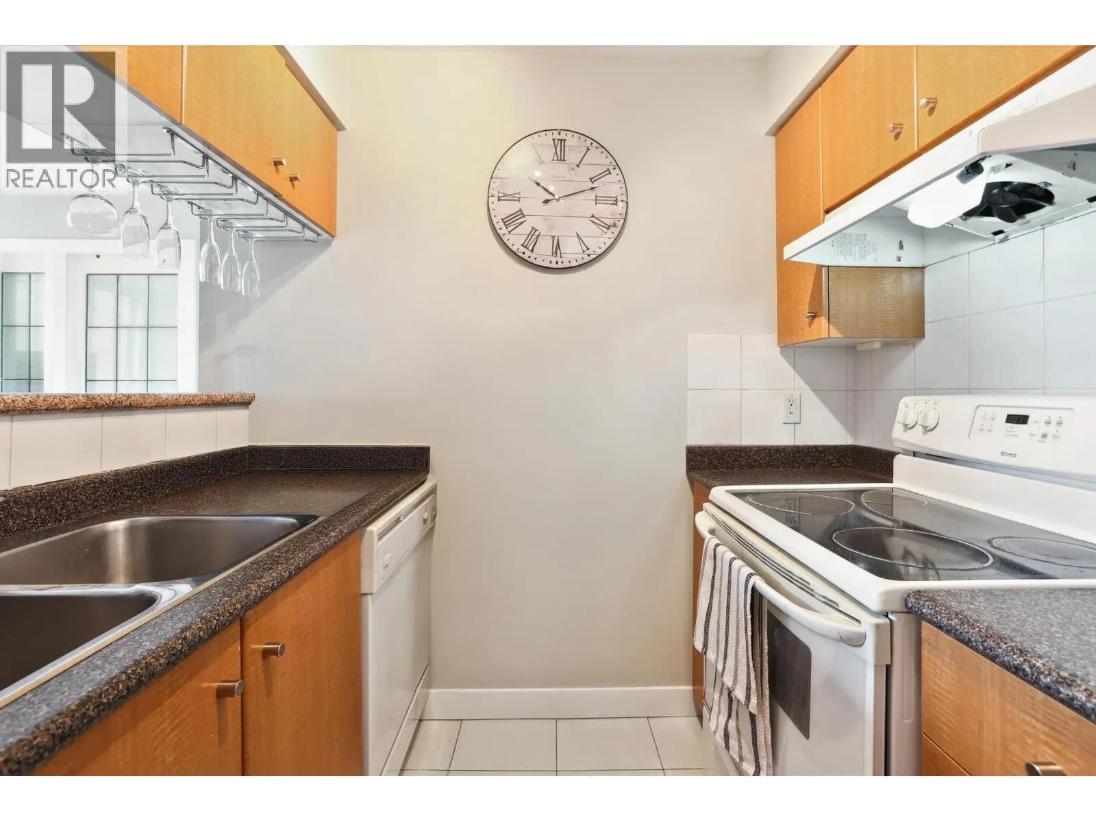 #905 822 HOMER STREET, Vancouver, BC photo 5