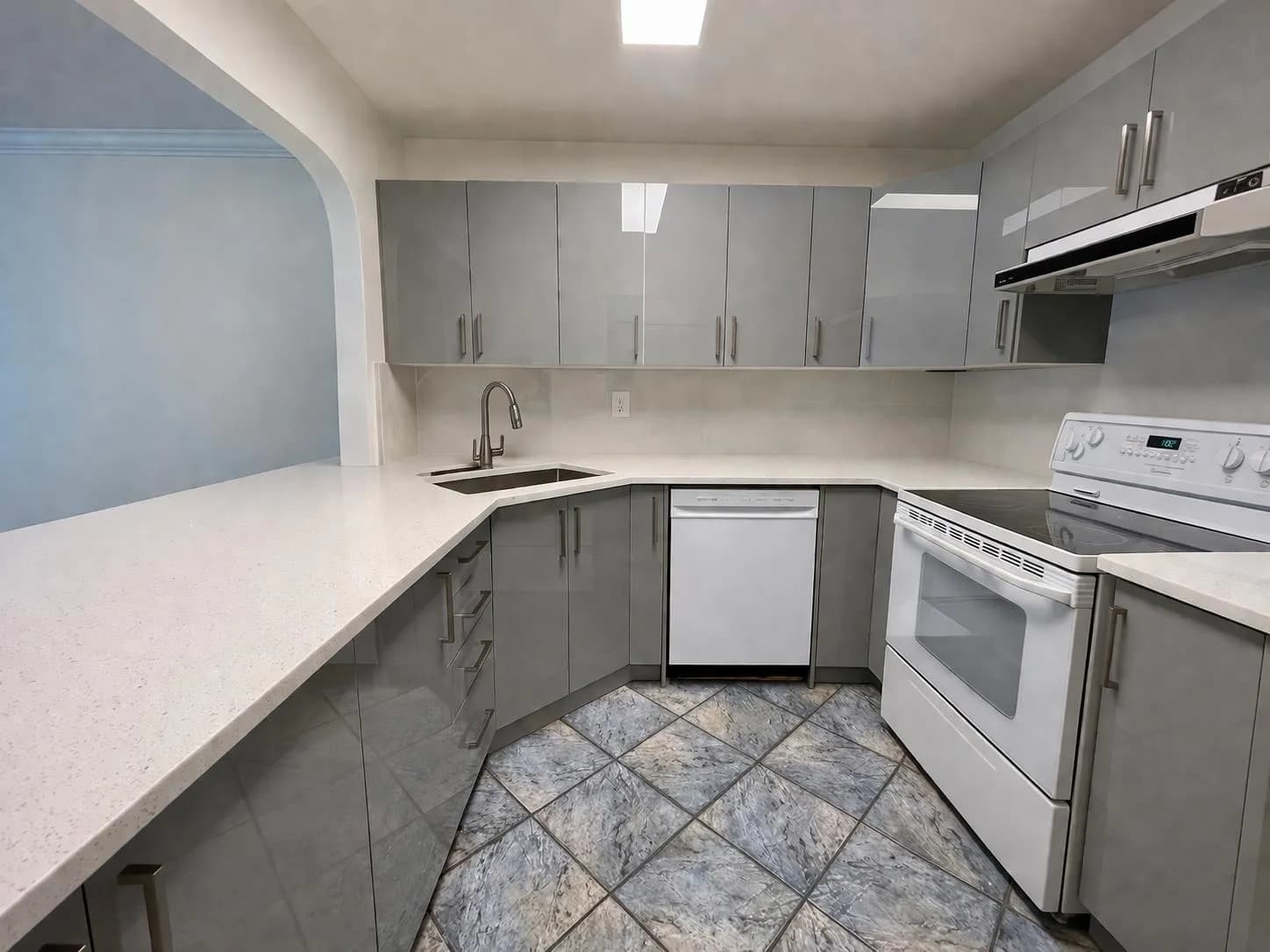 #203 1273 MERKLIN STREET, White Rock, BC photo 4
