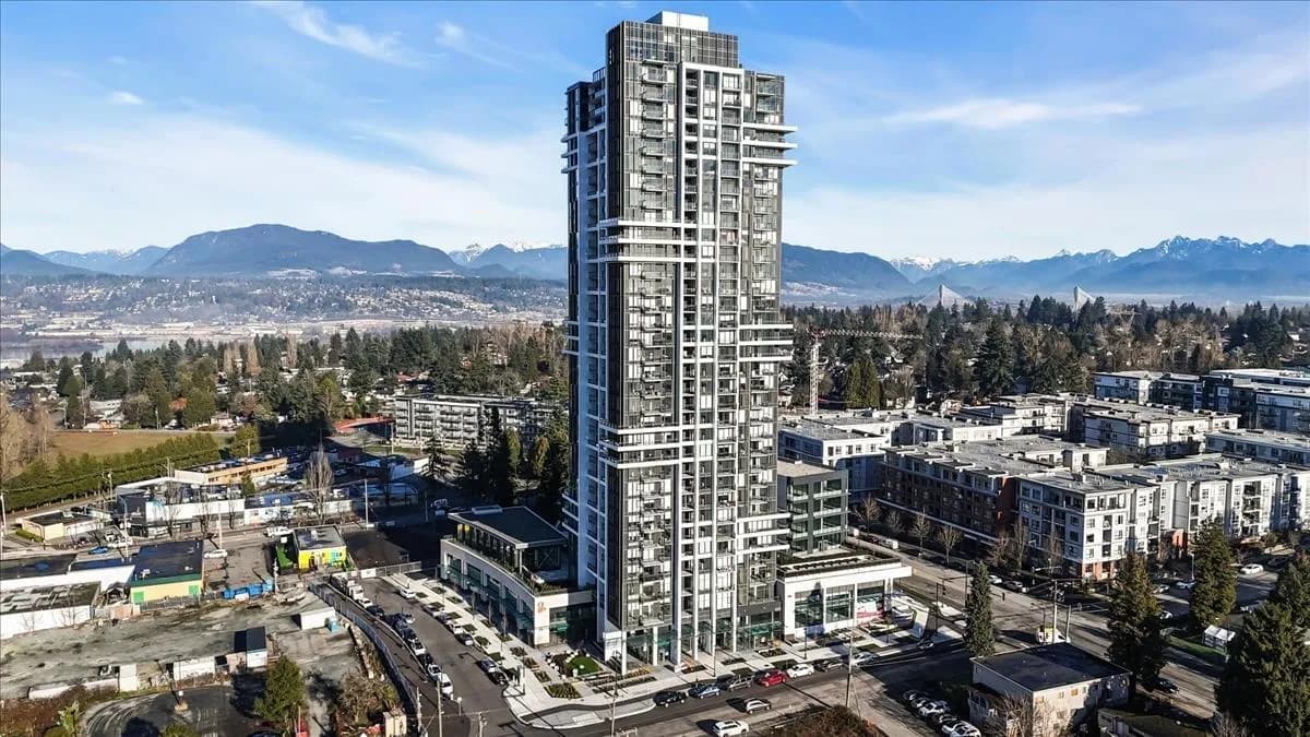 Flamingo, 13675 107a Avenue, Surrey