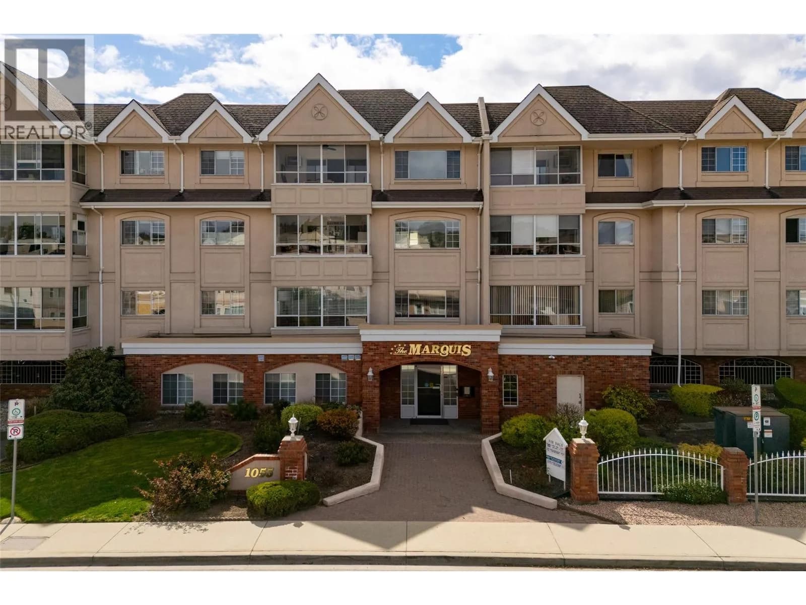 #202 1055 Lawrence Avenue, Kelowna, BC photo 1