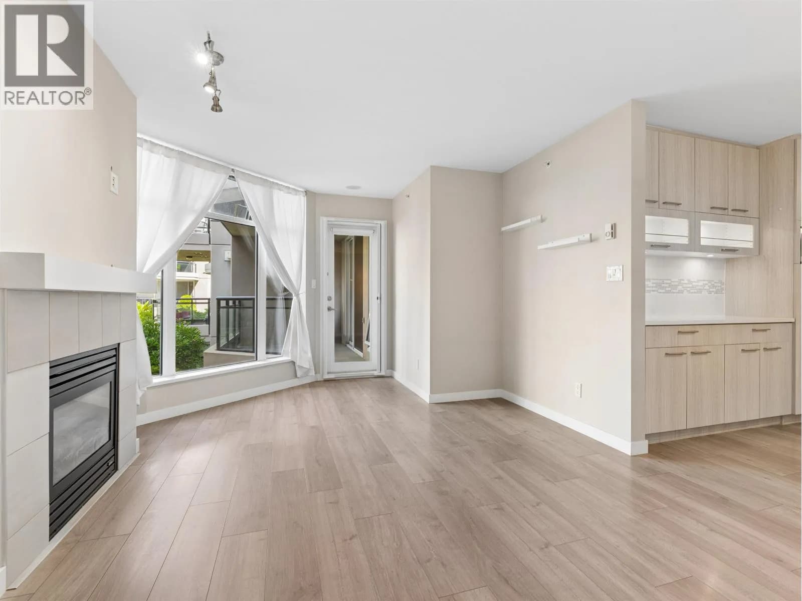 #219 8480 GRANVILLE AVENUE, Richmond, BC photo 4