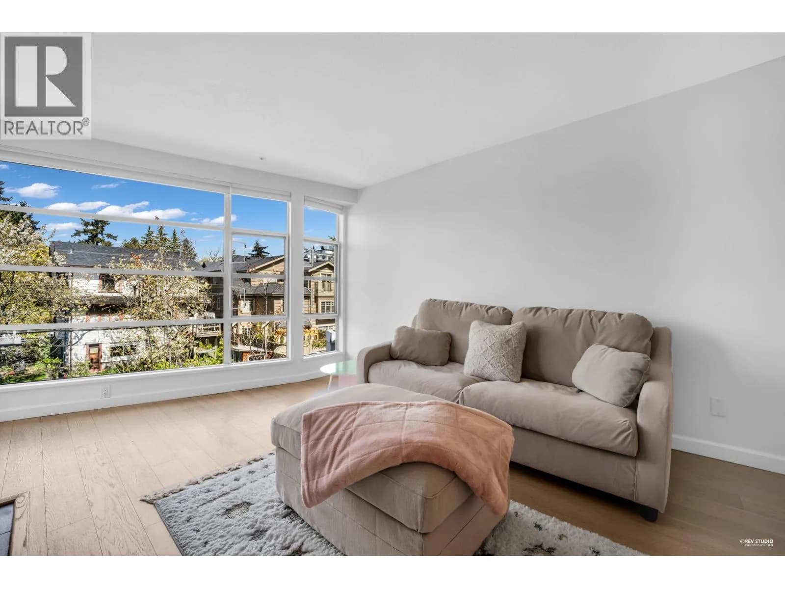 #404 2575 W 4TH AVENUE, Vancouver, BC photo 3