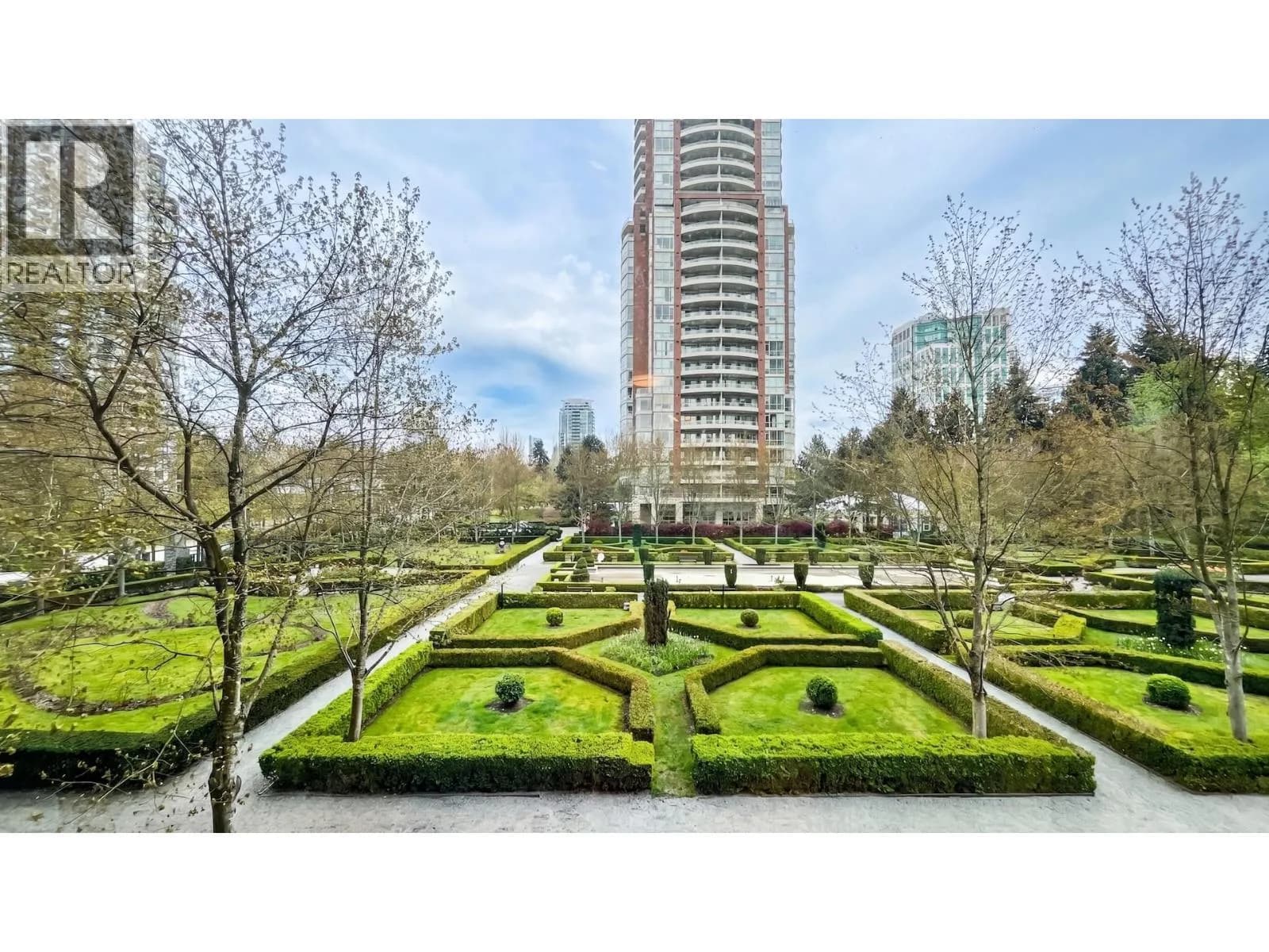 7368 SANDBORNE AVENUE, Burnaby