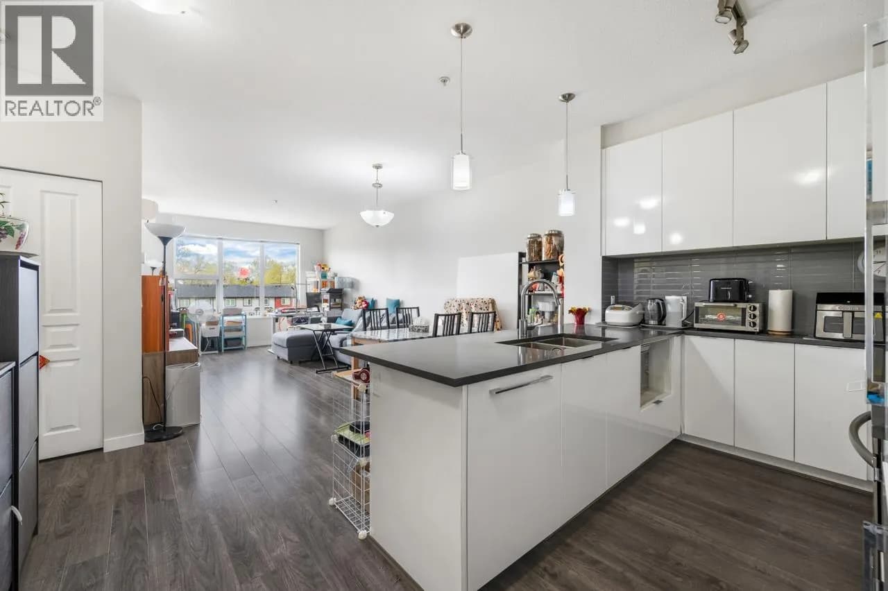 #320 9311 ALEXANDRA ROAD, Richmond, BC photo 2