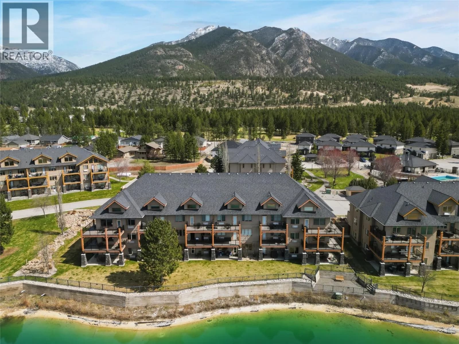 #622 600 Bighorn Boulevard, Radium Hot Springs, BC photo 3