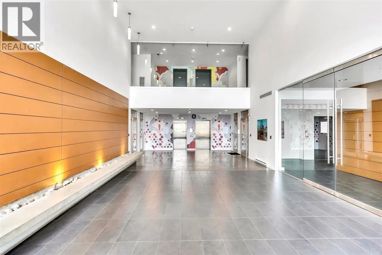 Jacobsen, 256 East 2nd Avenue, Vancouver