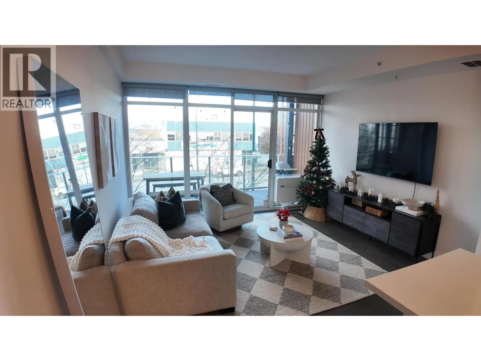 #206 256 E 2ND AVENUE, Vancouver, BC photo 3