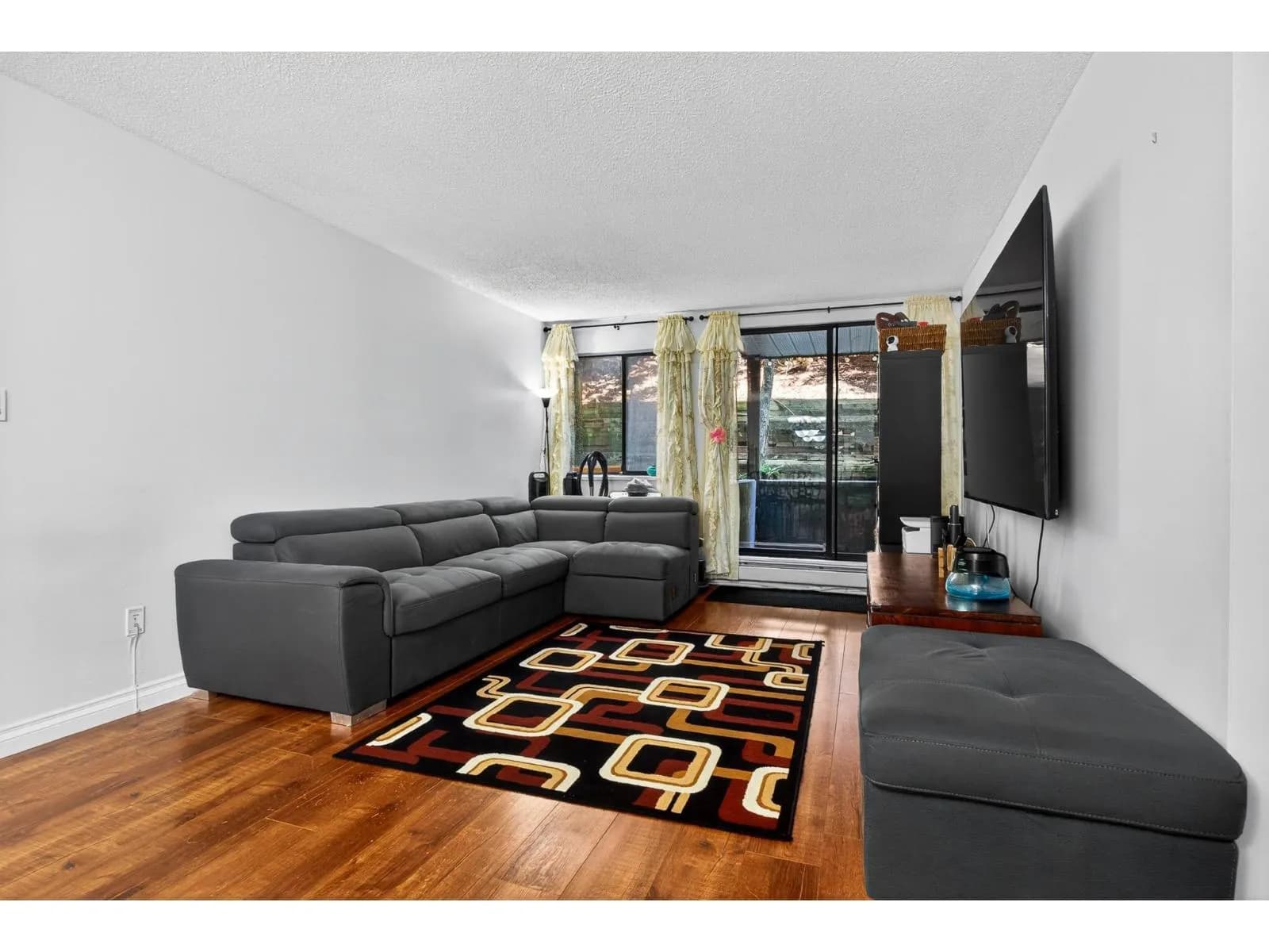 #G08 10698 151A STREET, Surrey, BC photo 3