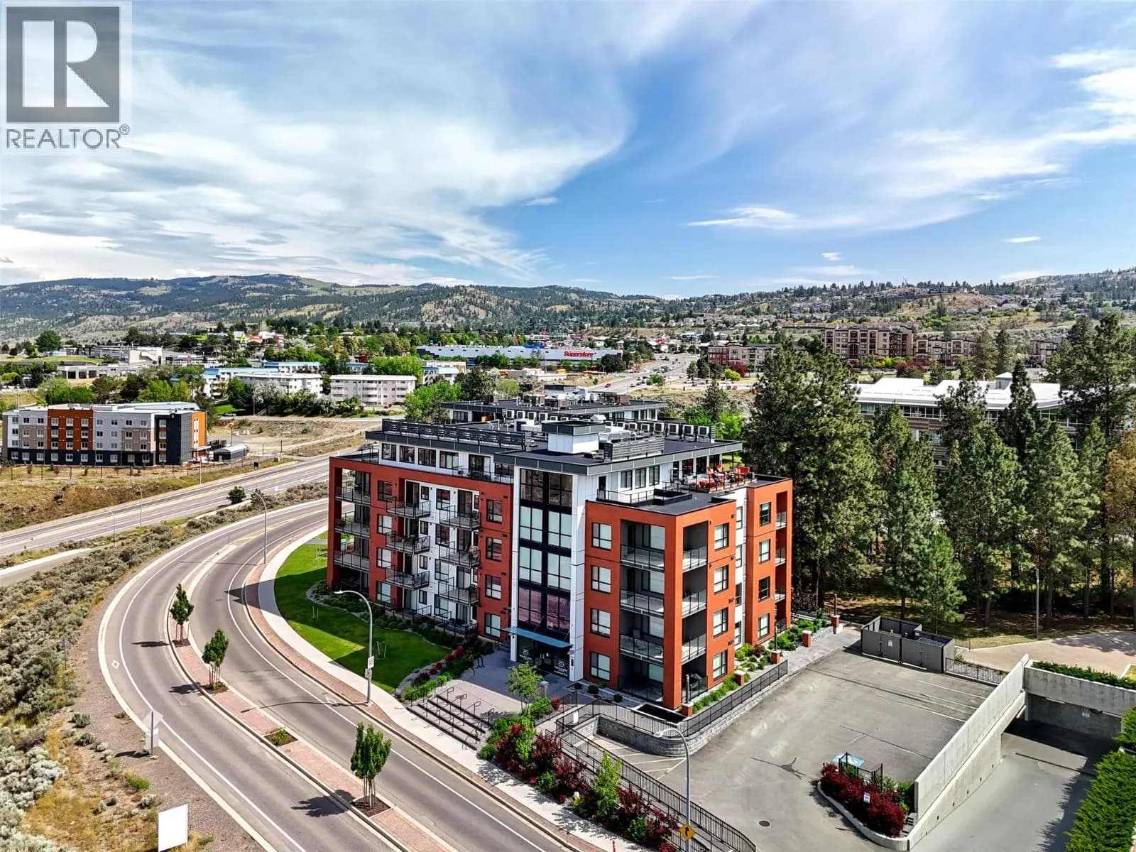#207 875 University Drive, Kamloops, BC photo 2