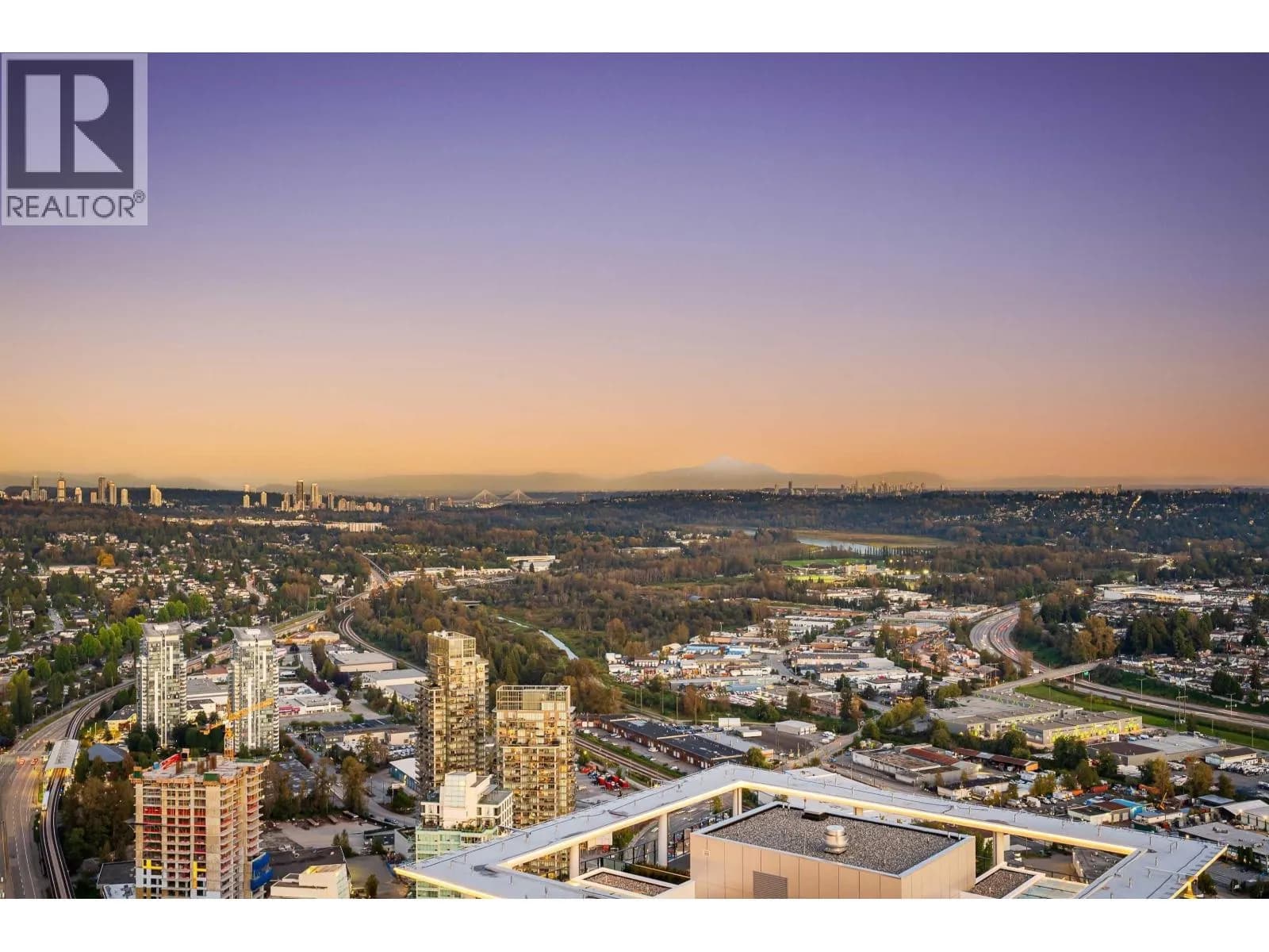 #5404 4880 LOUGHEED HIGHWAY, Burnaby, BC photo 3