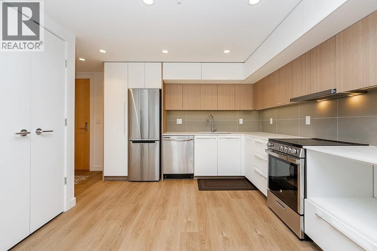 #512 9888 UNIVERSITY CRESCENT, Burnaby, BC photo 2
