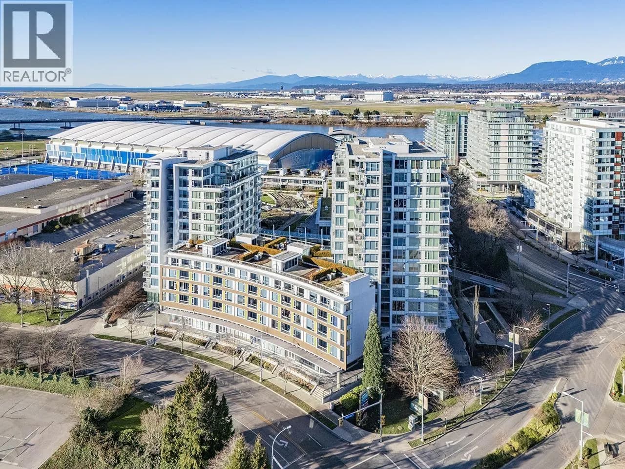 #2011 5511 HOLLYBRIDGE WAY, Richmond, BC photo 2