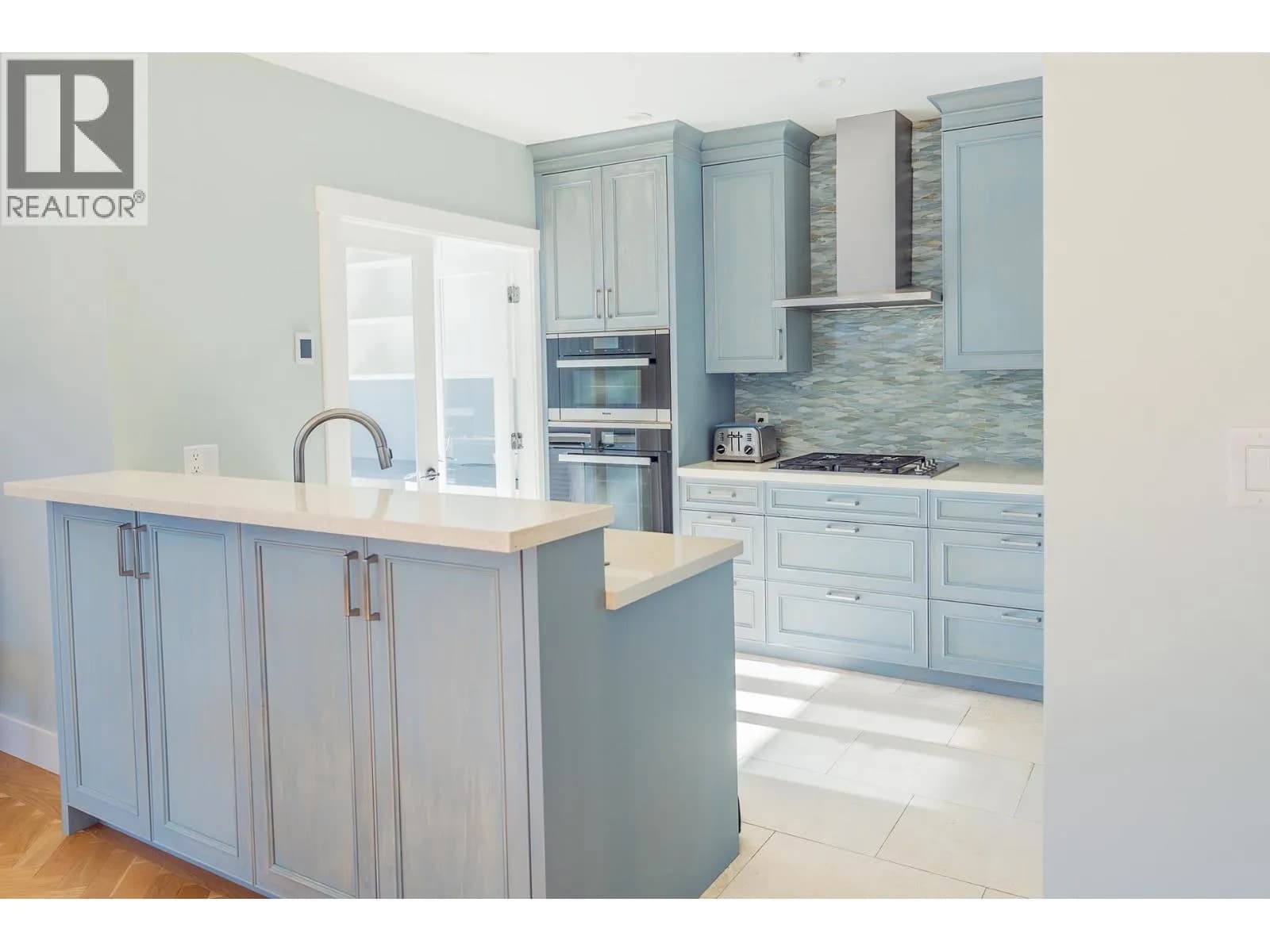 #501 4685 VALLEY DRIVE, Vancouver, BC photo 5